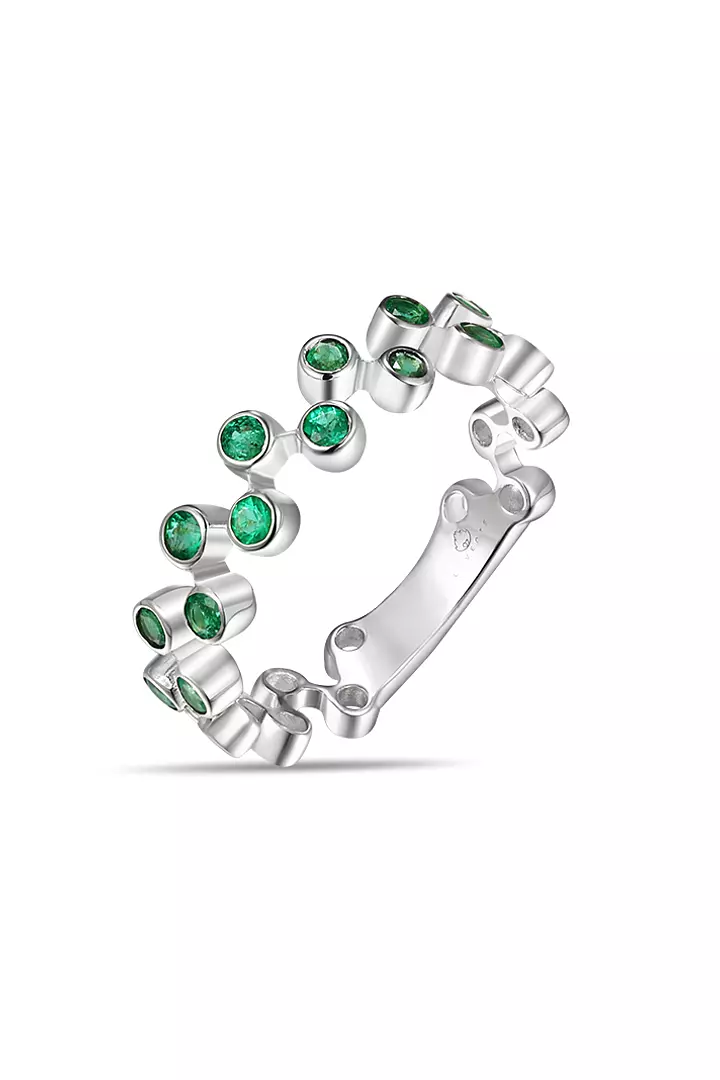 green emerald diamond ring on rent for women