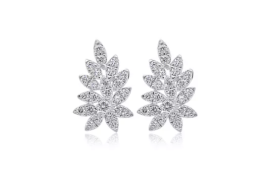 Diamond cluster fashion earrings for rent
