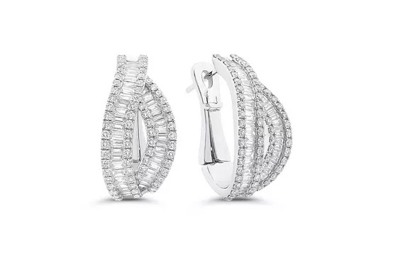 Rent diamond earrings for a wedding in white gold