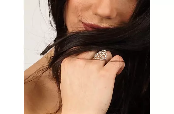 diamond ring on a model for rent