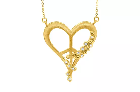 heart shaped necklace for rent