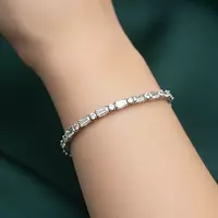 emerald and round shape diamond bracelet for rent
