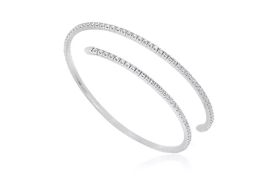 Rent diamond coil tennis bracelet for wedding day