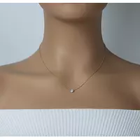 Rent diamond necklace on model