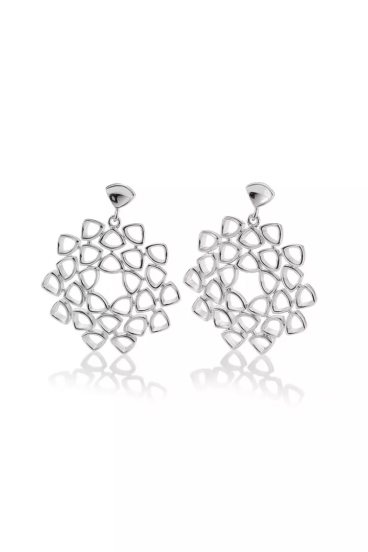 women's fashion earrings on rent