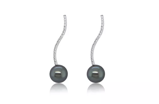 Tahitian pearls and diamonds earrings for rent