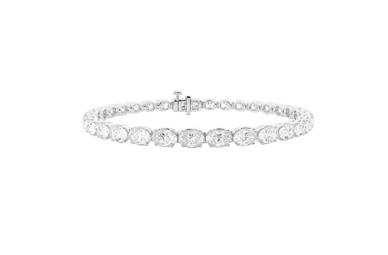 oval diamonds bracelet for rent  on wedding day