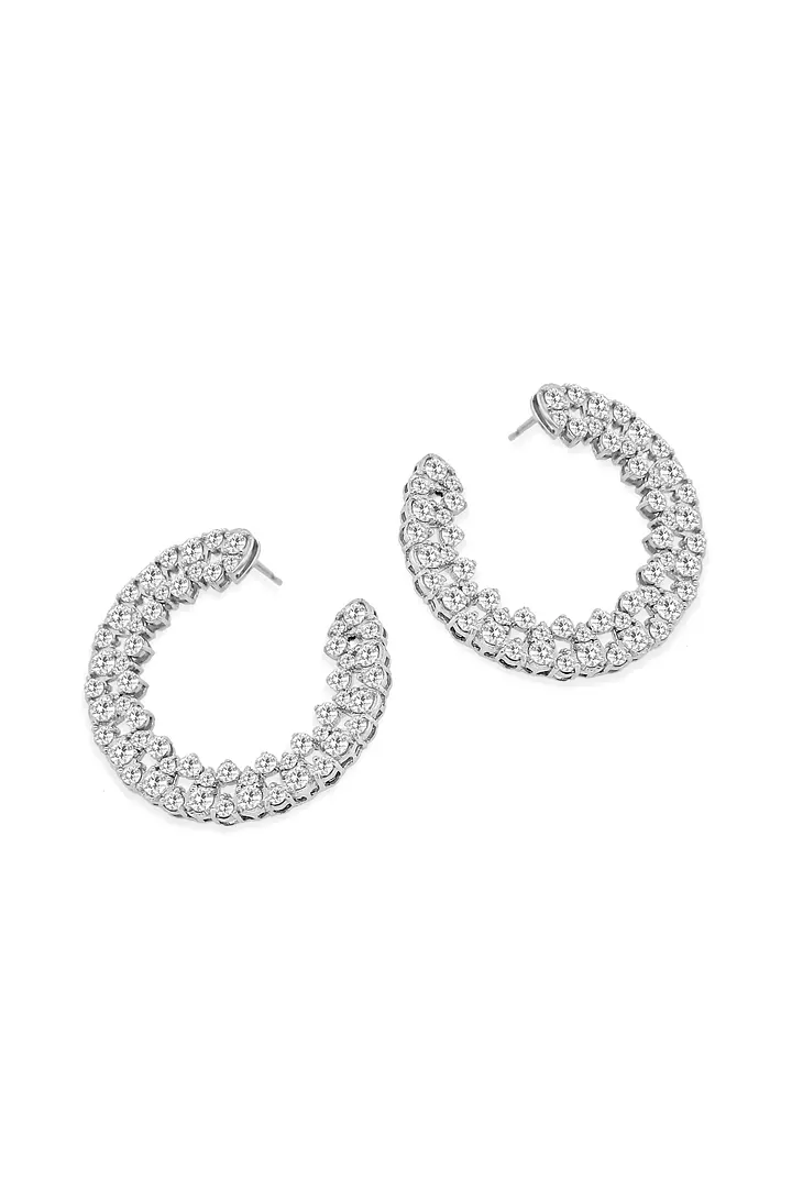rent diamond wreath earrings in white gold for a wedding