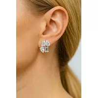 Rent cluster diamond earrings for a wedding on a model
