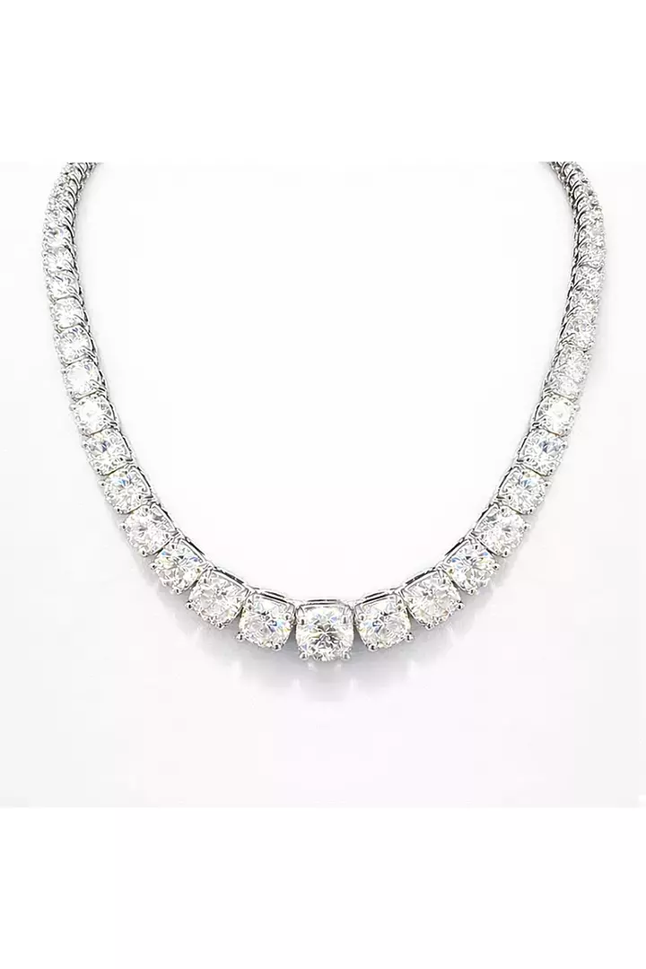 Rent diamond tennis necklace 30 carats for wedding