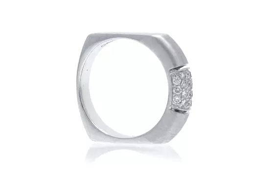 white gold diamond fashion ring for rent