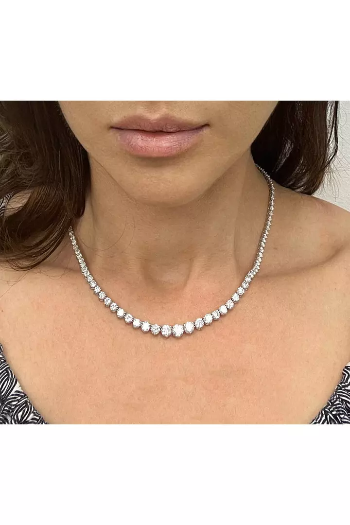 Rent Riviera Graduated Diamond Necklace