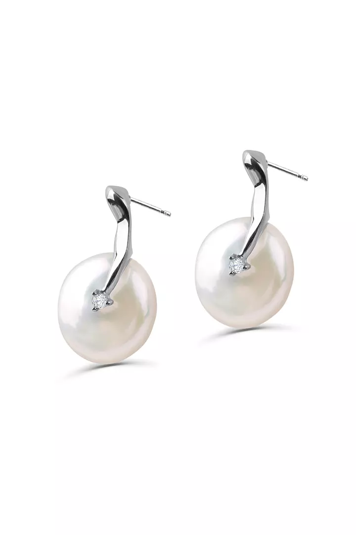 borrow pearl and diamond earrings for women online