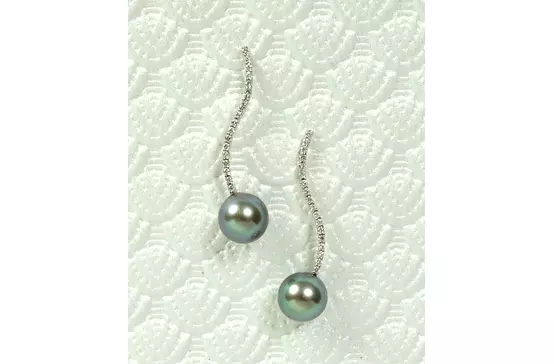 Tahitian pearl drop earrings withd aimonds for rent