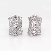 rent diamond earrings for wedding day