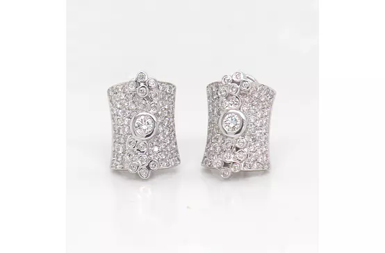 rent diamond earrings for wedding day