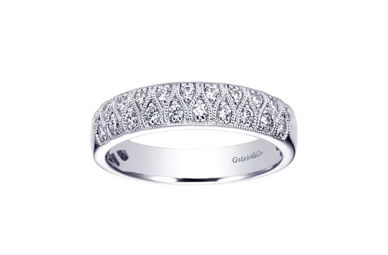 white gold band with diamonds for women on rent