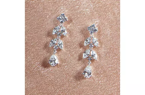 diamond drop earrings for rent