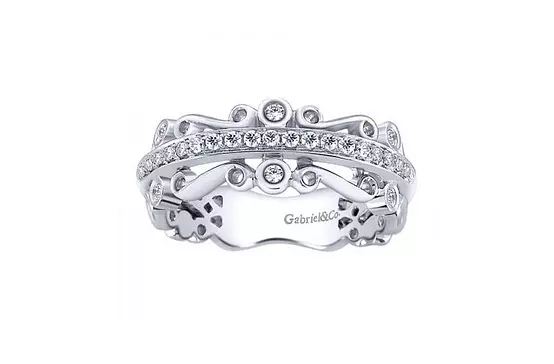 silver band with diamonds for women on rent