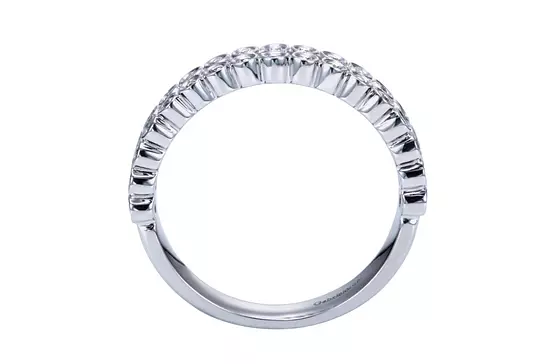 silver band with diamonds for women on rent