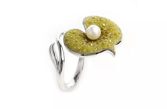 pearl and diamond ring for women on rent