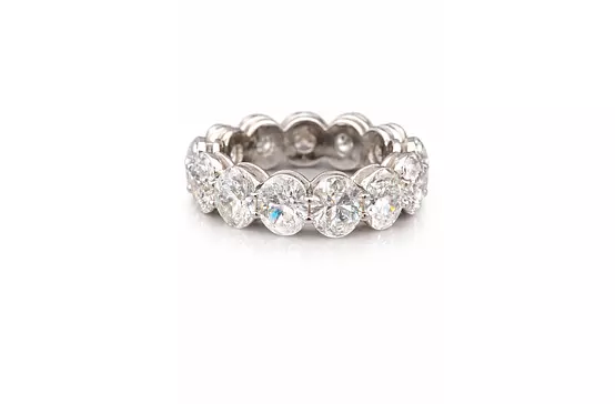 Signature Sparkle Oval Eco Diamonds Eternity Ring