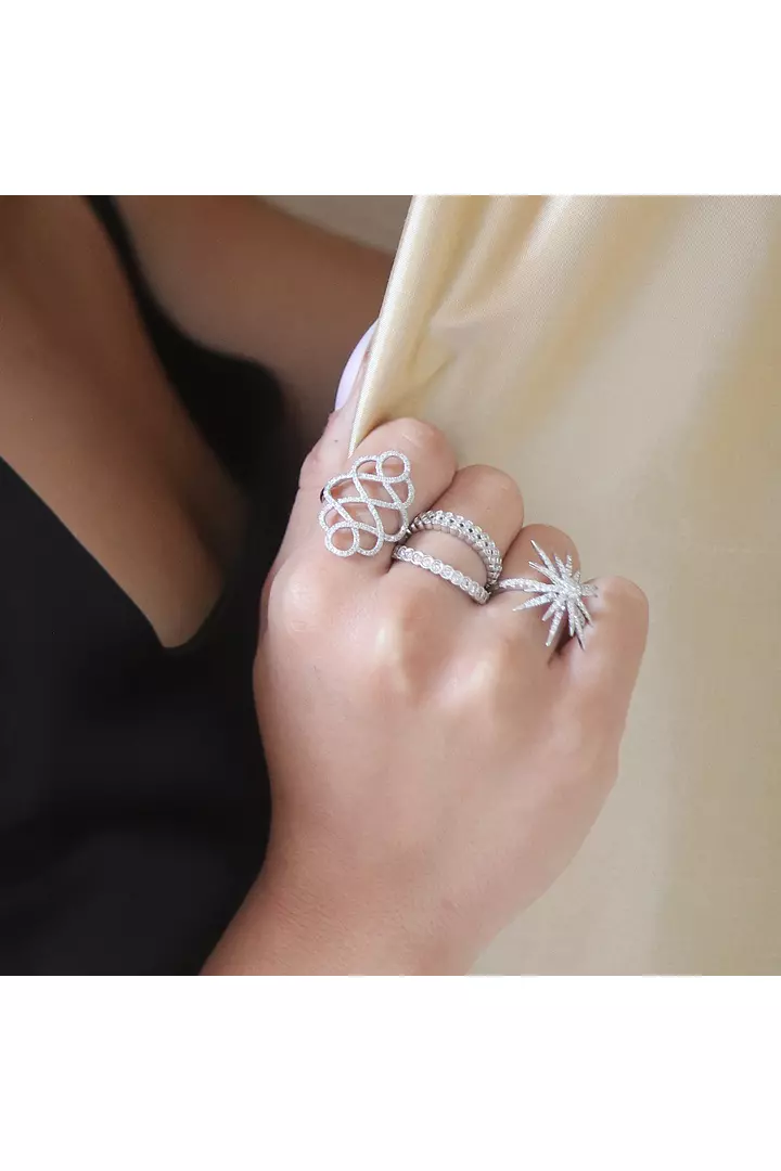 Starburst Diamonds Cocktail Ring