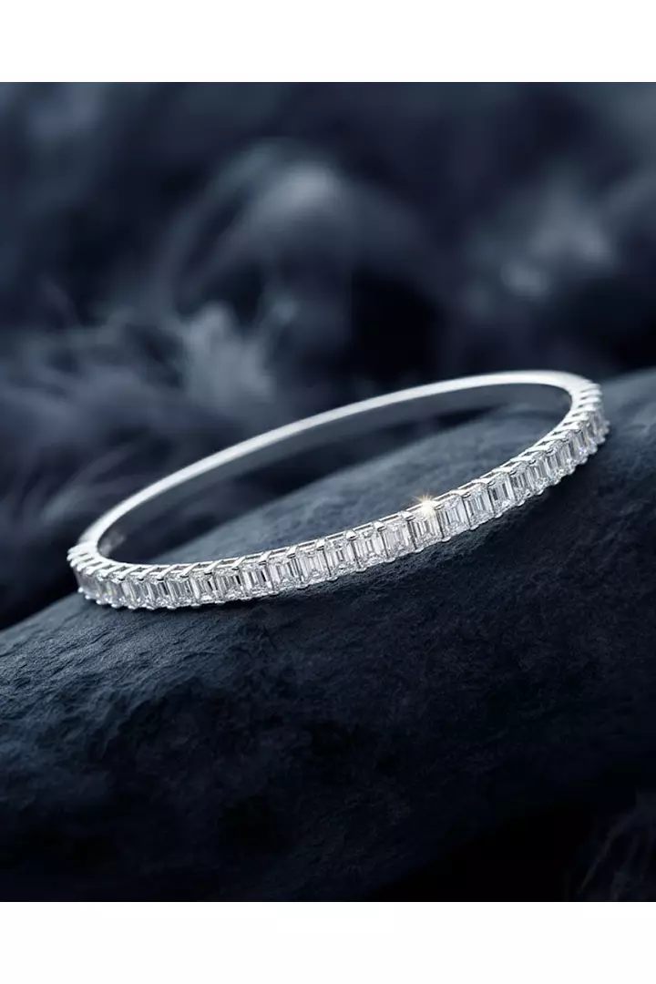 Emerald Shaped Diamond Tennis Bracelet (Bangle)