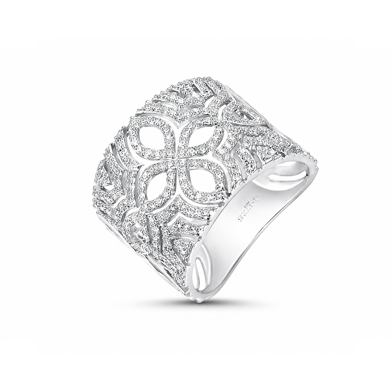 Clover Pave Diamond Fashion Ring