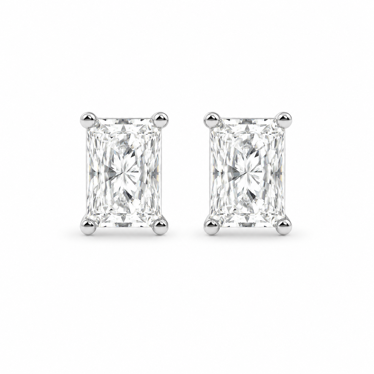 Radiant Classic Eco Diamonds Stud Earrings